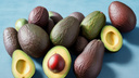 Чувство сытости и витамины: врачи — о том, чем полезно авокадо и как его выбрать