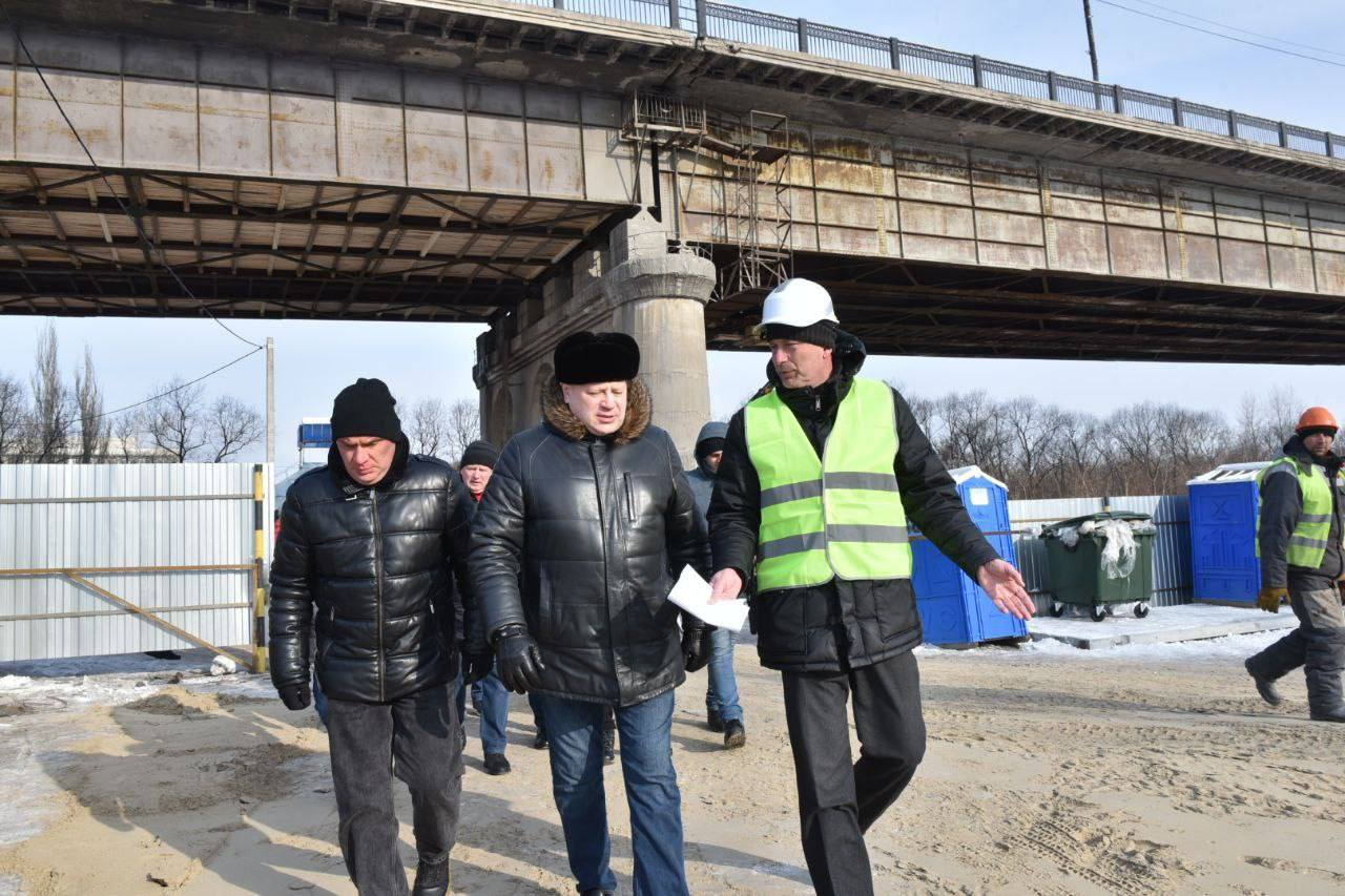Мэр предложил еженедельно полностью перекрывать Ленинградский мост в ночь с субботы на воскресенье