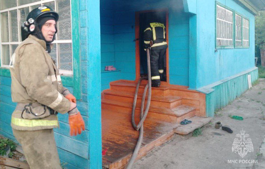 На пожаре в Алтайском крае погибли два человека: фото с места ЧП