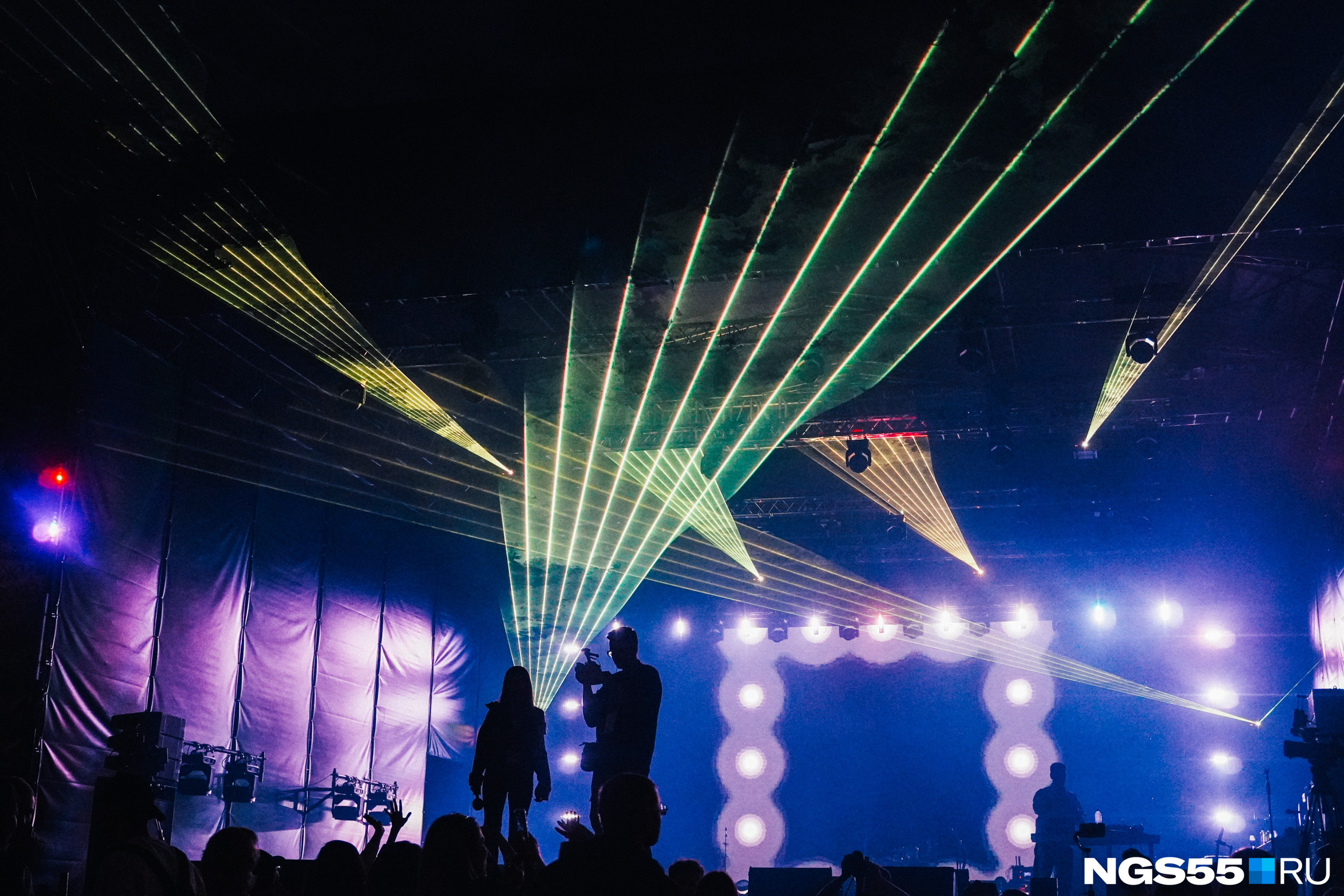 светящиеся инсталляции. световое шоу в благовещенске. световое шоу. световое шоу в благовещенске. световое шоу в благовещенске.