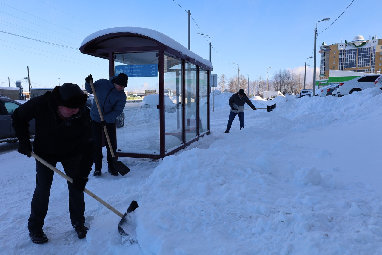 Мэр показал работу по чистке города