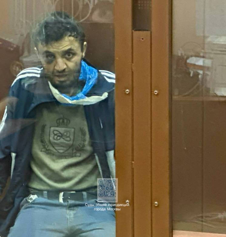 Суд в Москве арестовал многодетного отца и нелегала по обвинению в совершении теракта в «Крокусе»