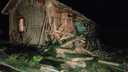 Пьяный тракторист-дебошир несколько раз протаранил дом тюменки после ссоры