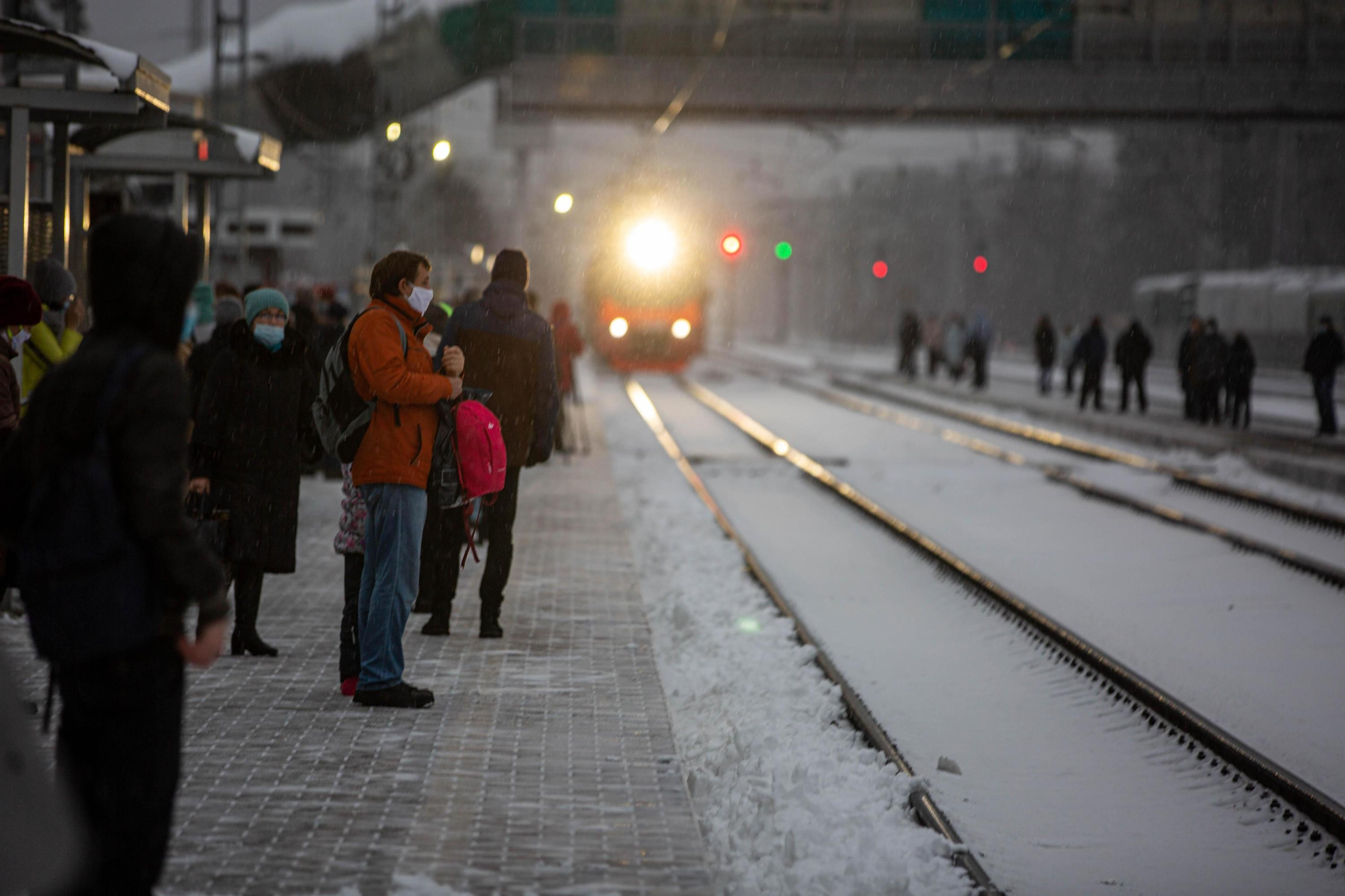 Четыре поезда задерживаются из-за схода вагонов в Забайкалье