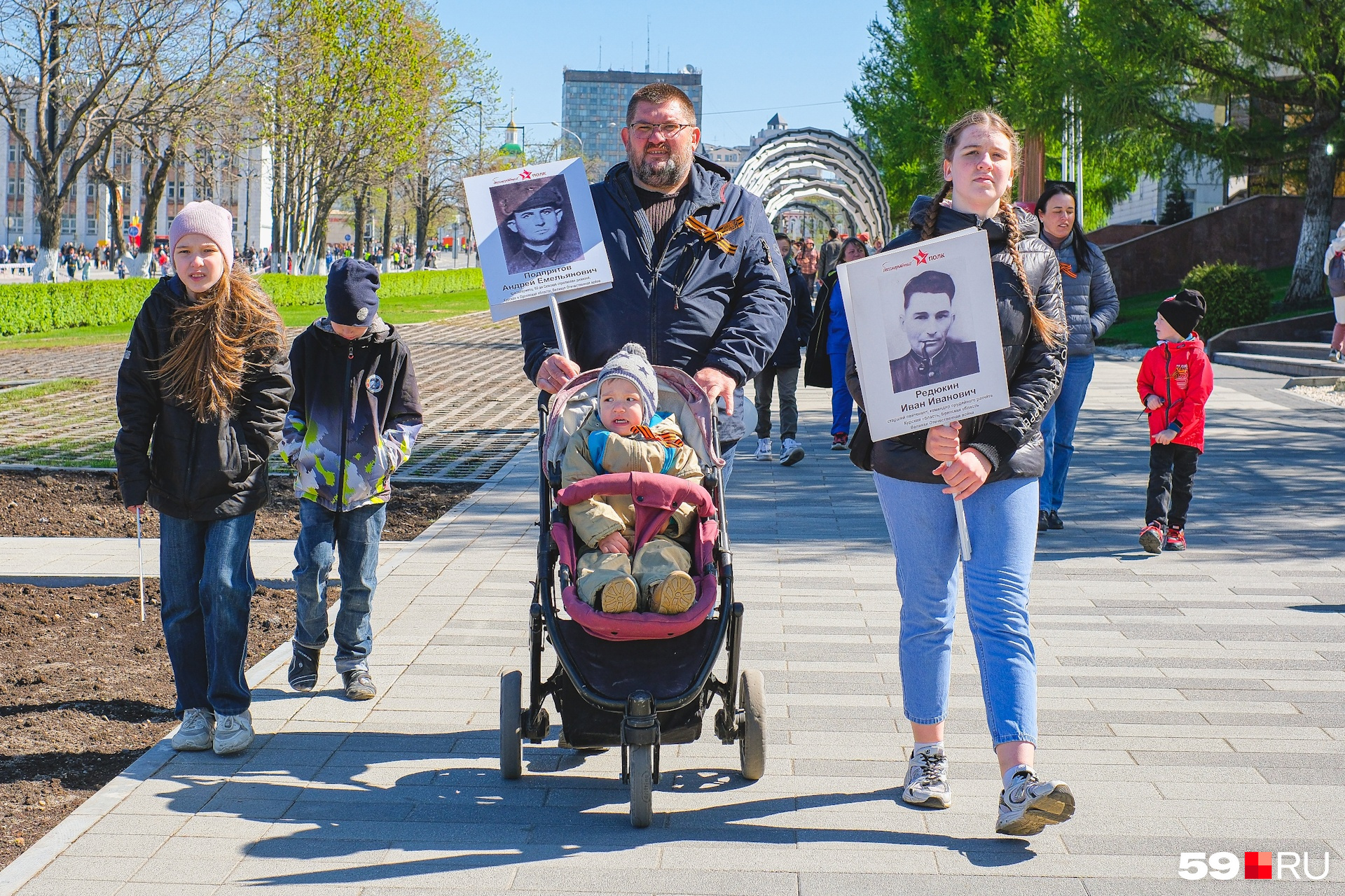 Бессмертный полк в кировском районе