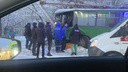 Троллейбус с пассажирами врезался в столб на Бориса Богаткова в Новосибирске