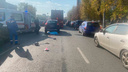 На дороге возле больницы в Челябинске пенсионерка попала под две машины и погибла