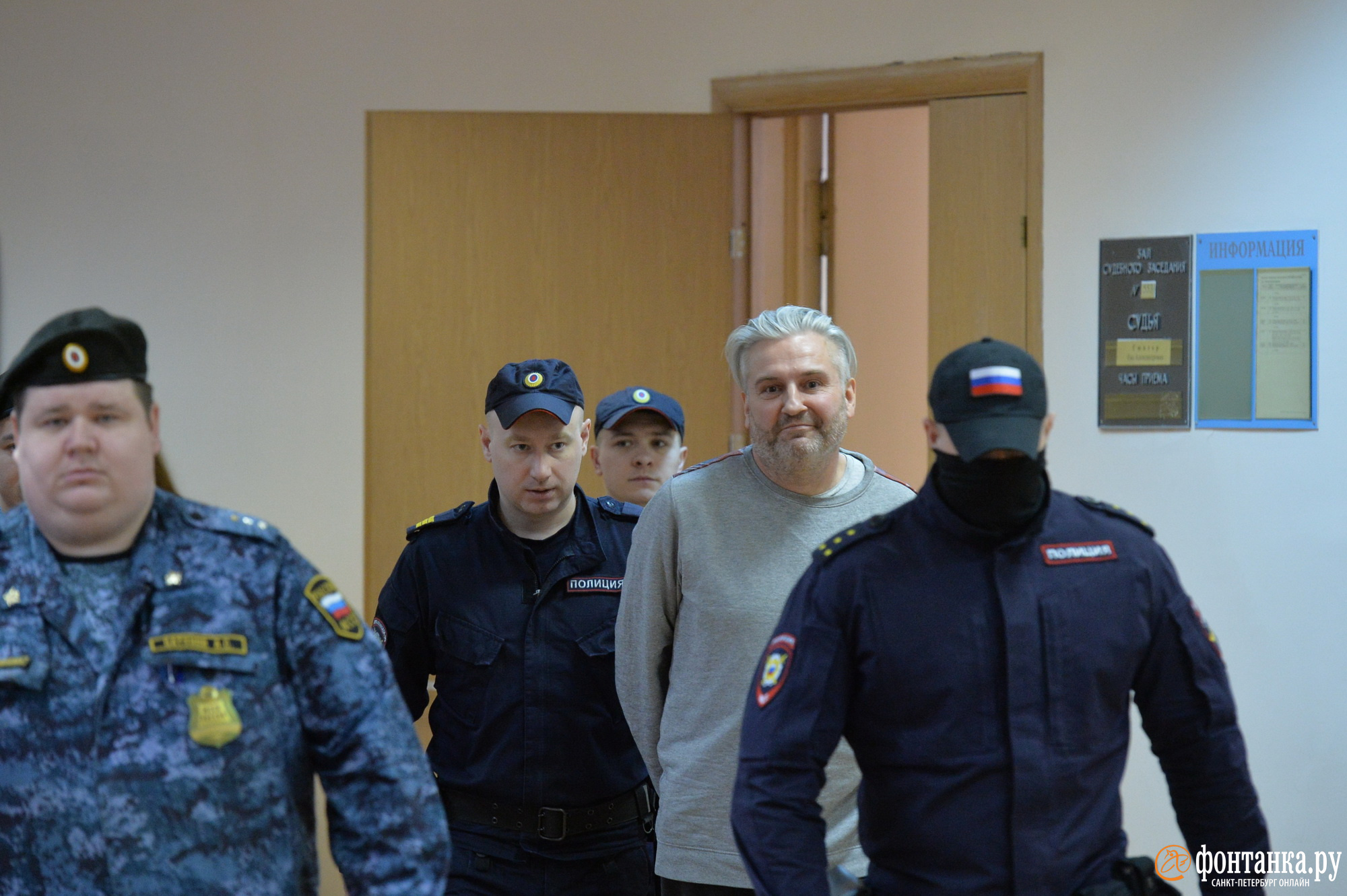 Петербургского копателя приговорили к пяти с половиной годам колонии за фейки о российской армии