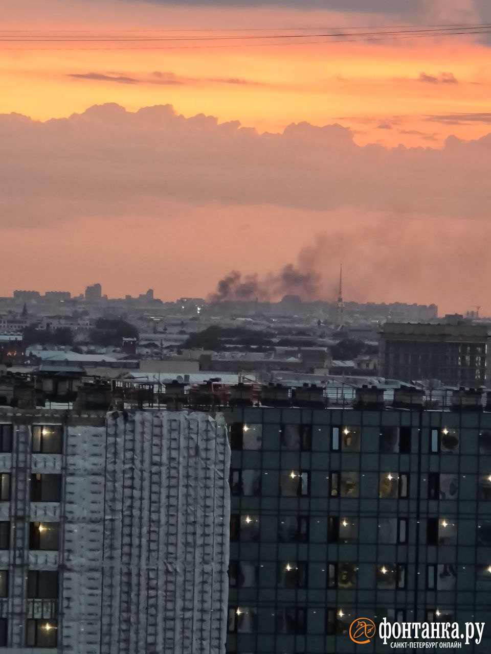 Подробности пожара со взрывом в «Газели» на проспекте Добролюбова в  Петербурге, фото и видео - 11 августа 2023 - ФОНТАНКА.ру