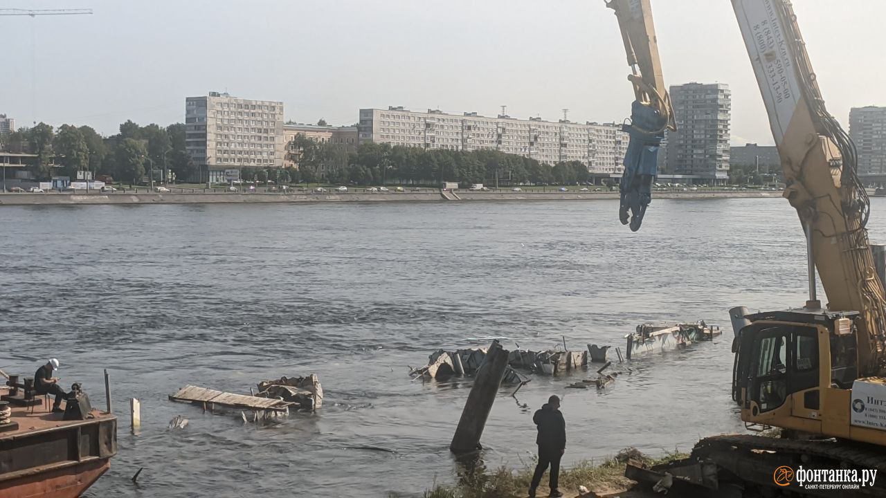 От «Серебряного кита» почти ничего не осталось