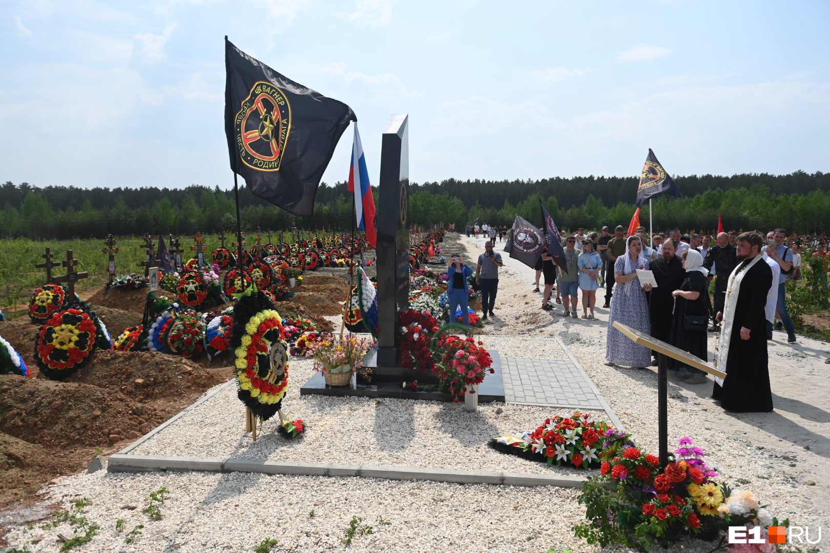 На Аллее славы похоронены десятки бойцов ЧВК