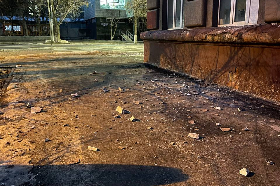 Почему в городе волгоград. Сталинградская битва памятник родина мать. Проект город герой волгоград. Волгоград герой город герой. Памятники волгограда родина мать зовет сталинградской битве.