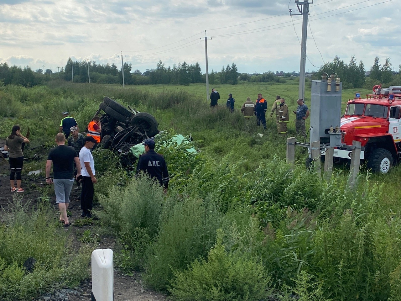 «Перегородку вырвало с корнем»: водитель бетономешалки погиб в ДТП с локомотивом под Новосибирском