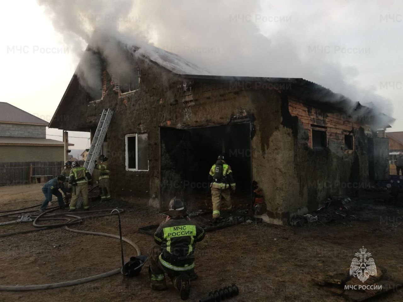 Еще один дом горел недалеко от Смоленки под Читой — третий за день