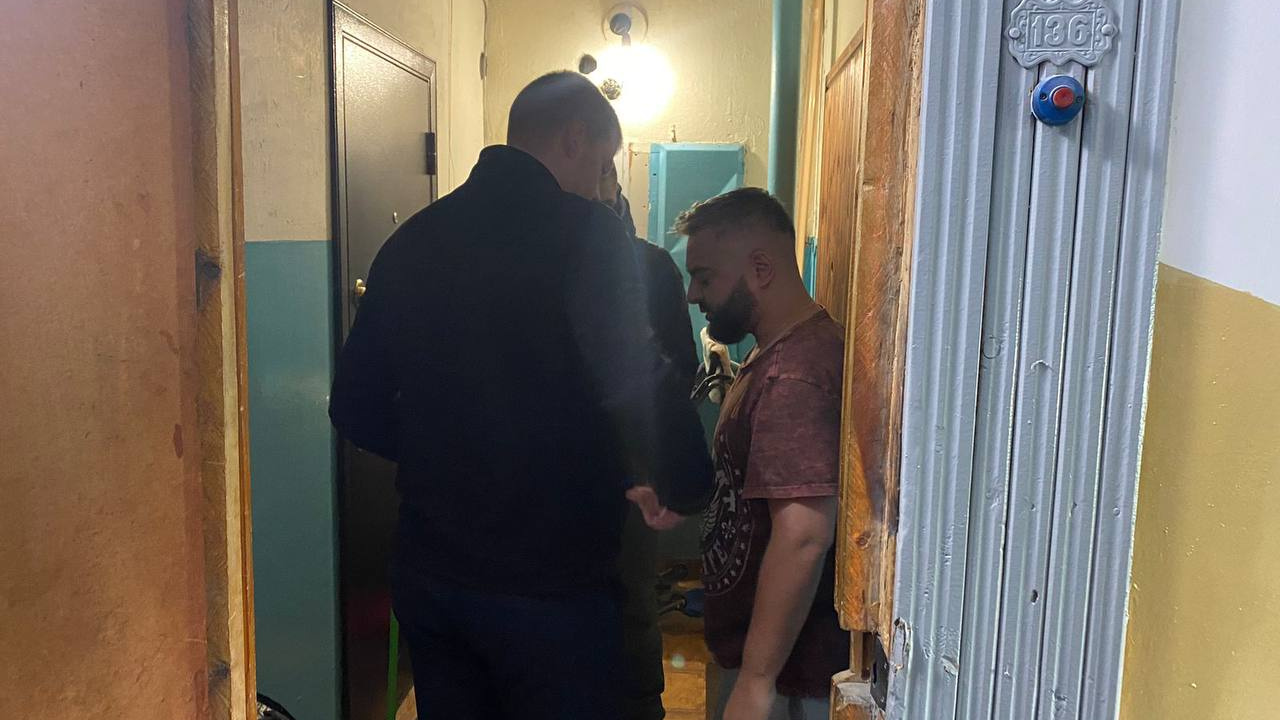 Сумма взятки — 3,5 миллиона: силовики пришли в квартиру депутата Украинцева — видео и подробности дела