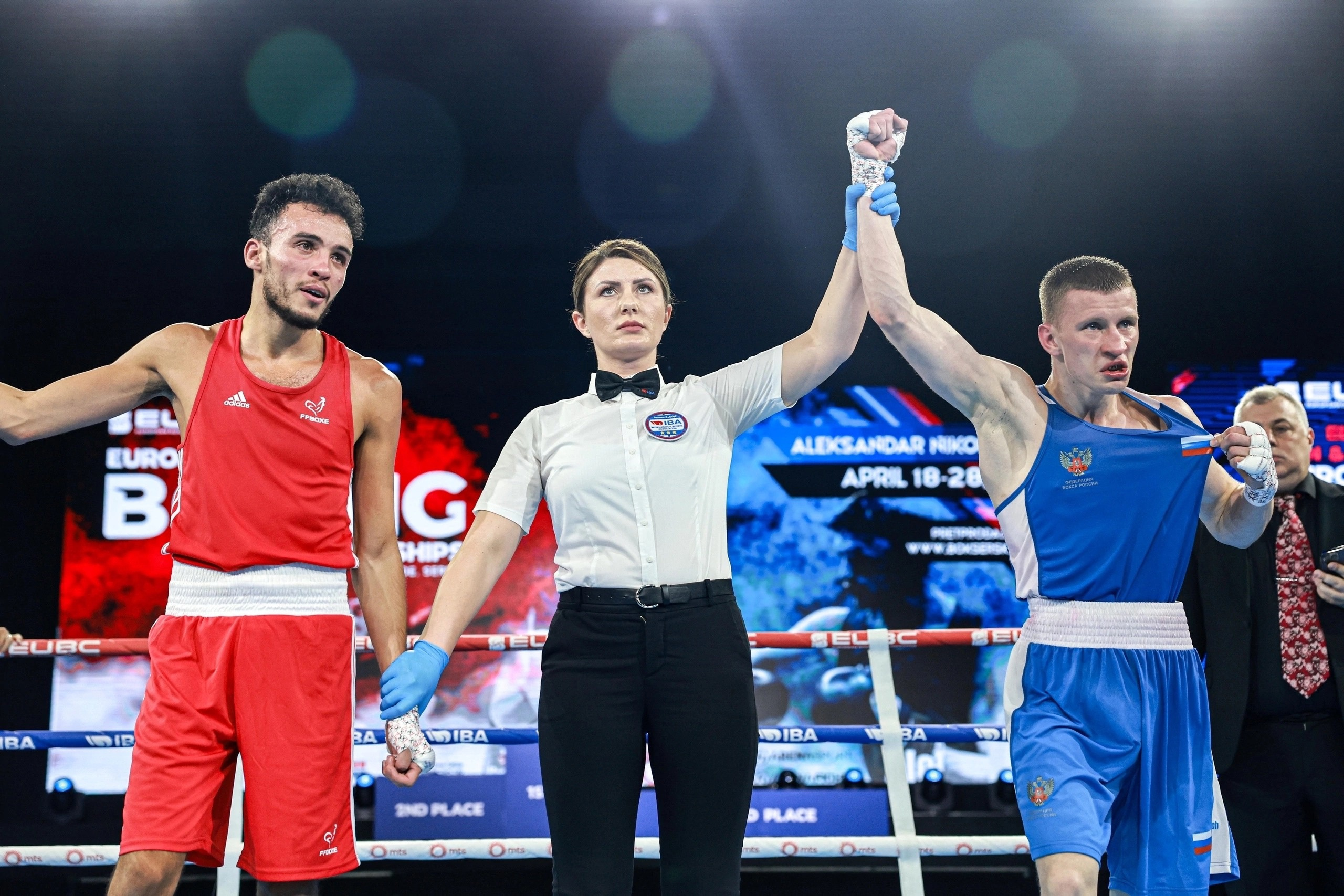 Боксер Дмитрий Двали выиграл золото чемпионата Европы