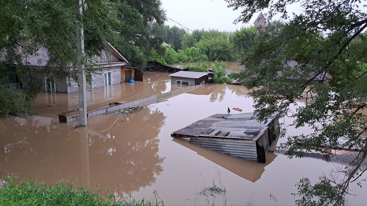 Сотни домов затопило, дамбу прорвало: показываем, как Приморье ушло под воду