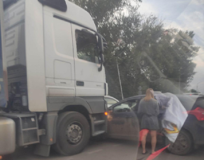 Пользователь сервиса 2ГИС уточняет, что на Ордынском шоссе произошло ДТП