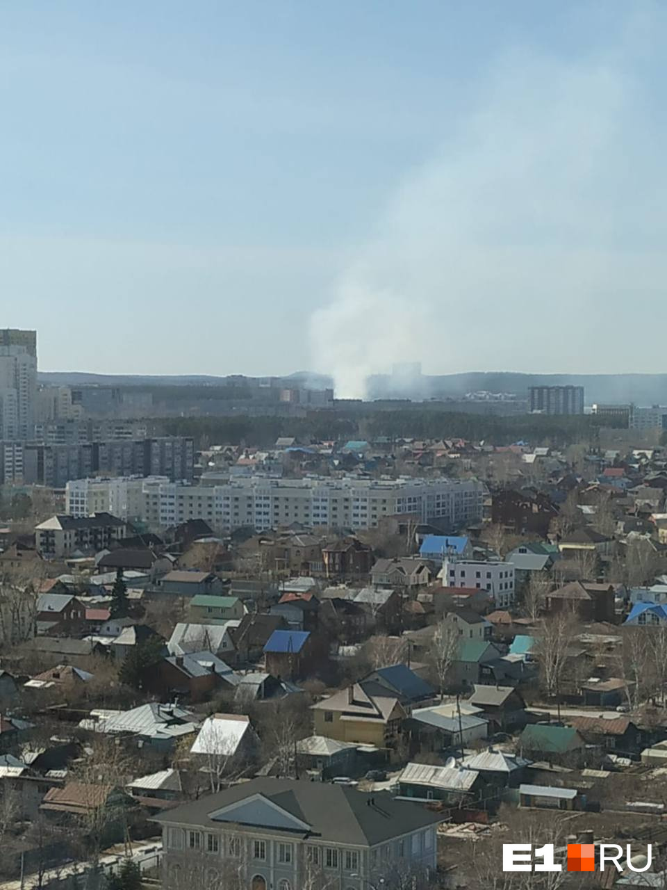 Так дым был виден с улицы Московской Так дым был виден с улицы Московской