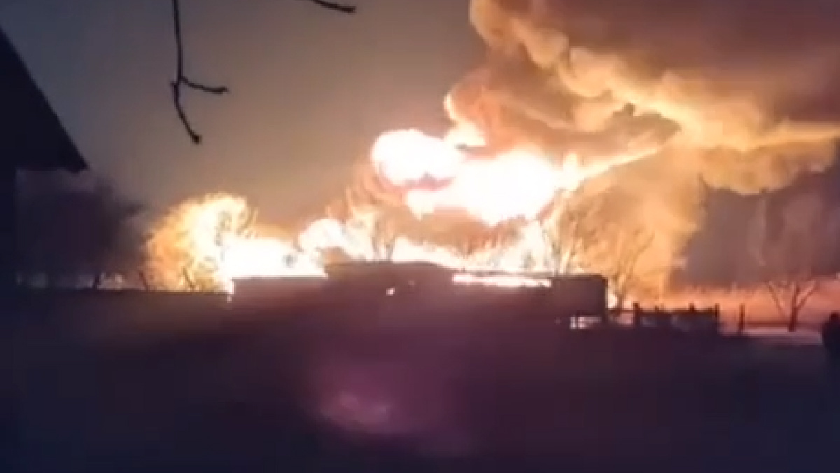 В Краснодарском крае упал «неустановленный летательный аппарат». Видео огромного взрыва