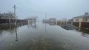 Грунтовые воды и река Тузлов затопили улицы в пригороде Ростова: видео