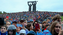 В Магнитогорске тысячи людей пришли на концерт SHAMAN'а под дождем: фоторепортаж