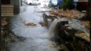 Затопило трамвайные пути, на дорогах водопады: последствия утреннего дождя в Ростове