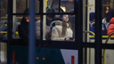 «На работе оштрафовали за опоздание»: в 30-градусный мороз в Челябинске не смогли завести автобусы