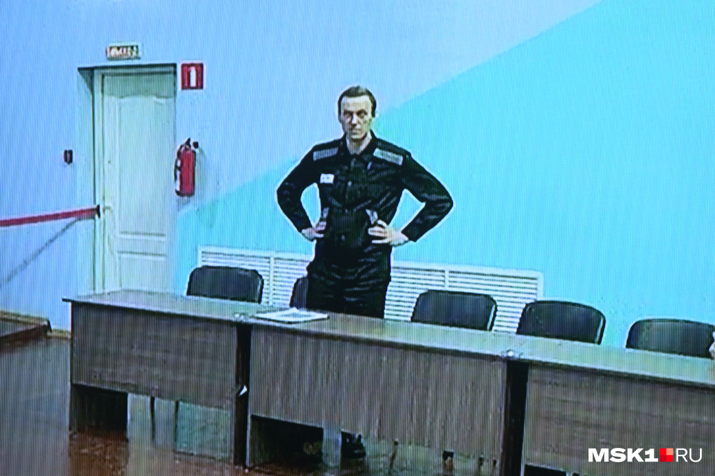 Навального обвинили по шести статьям