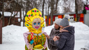 Медведь в платье и многодетная коза: разглядываем масленичных кукол в Ярославле