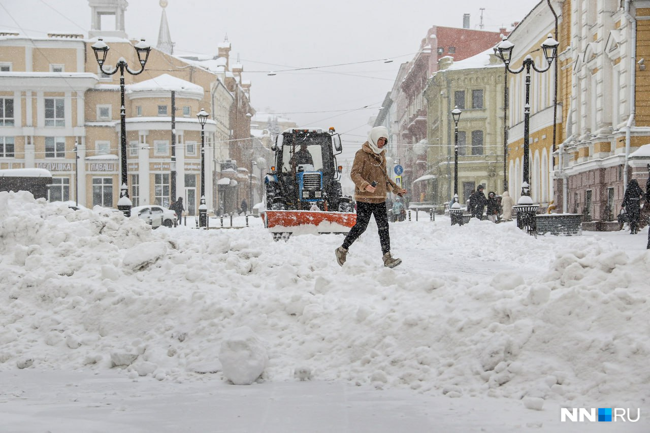 Растут сугробы