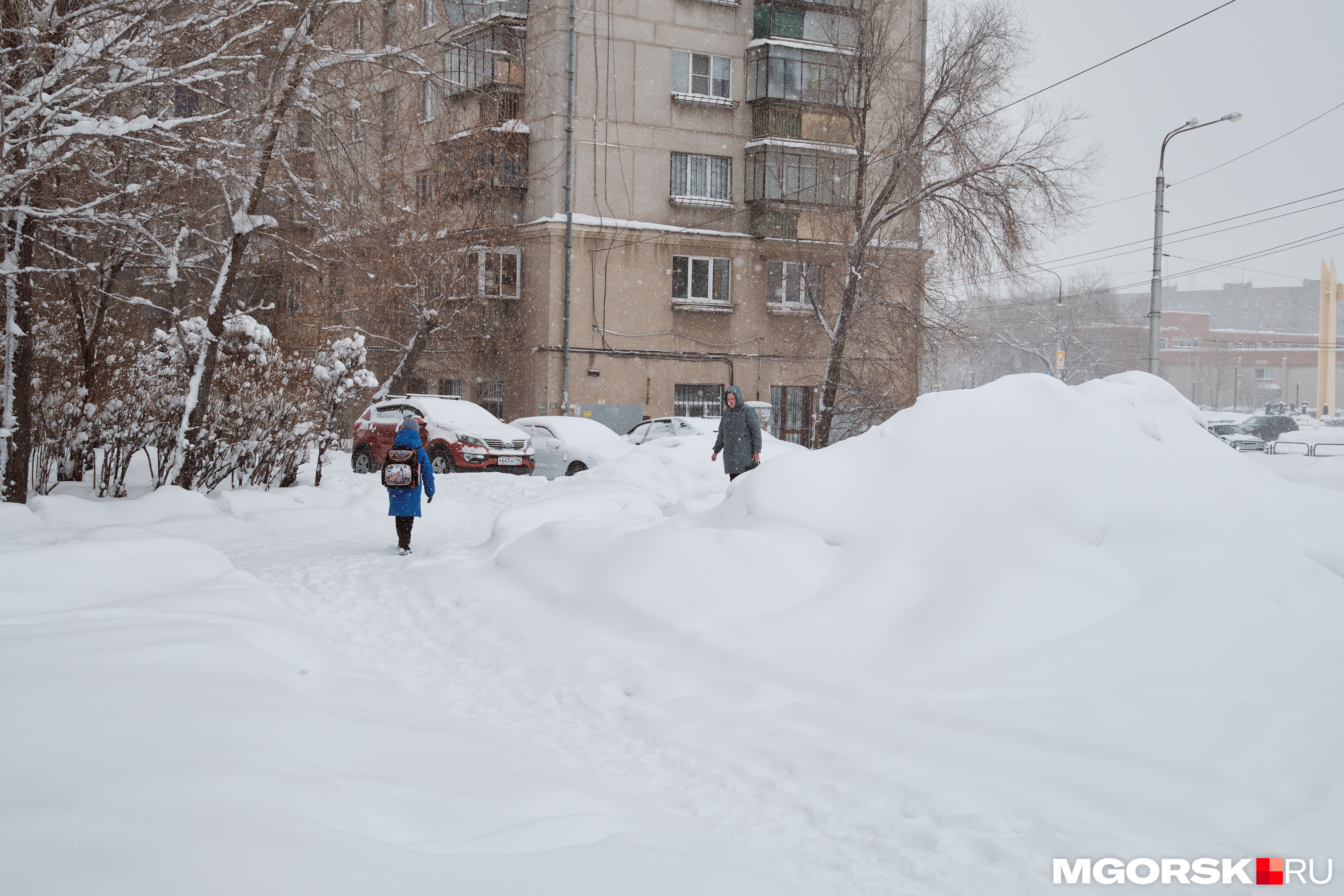 Не убирают снег