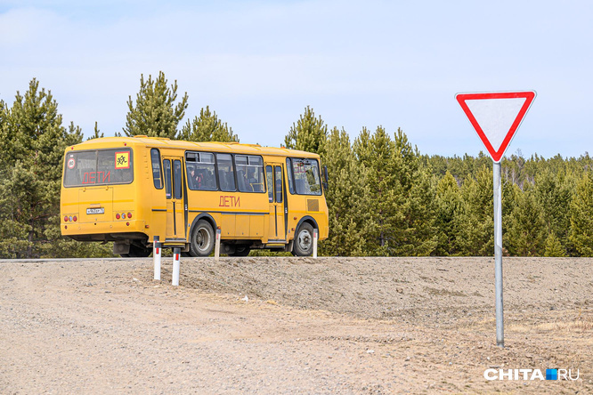 Школьный автобус не работал в селе под Читой из-за отсутствия бензина