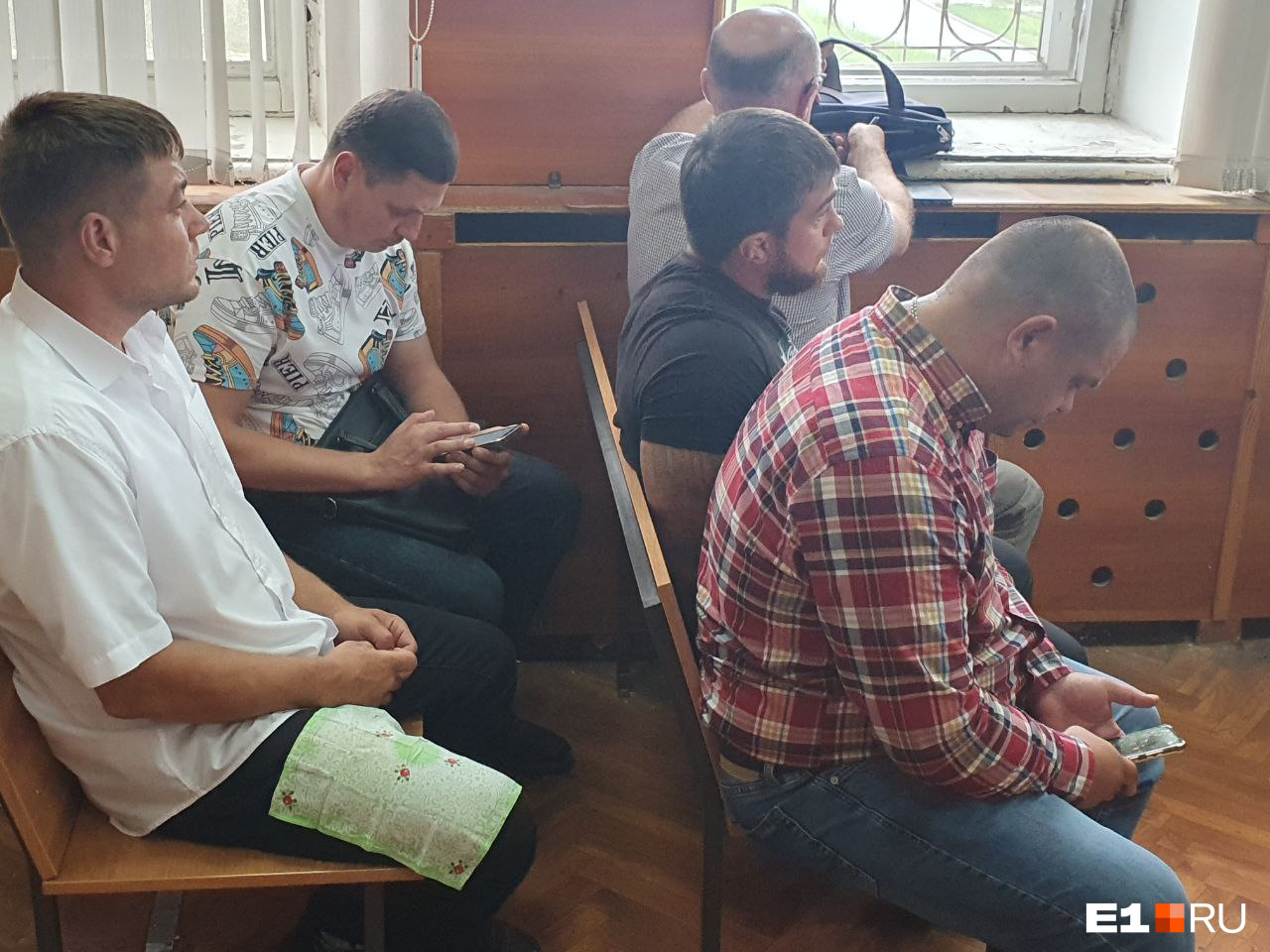 Все обвиняемые уже на свободе Все обвиняемые уже на свободе
