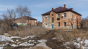 «Советский флаг, шашлычная и руины»: показываем, как выглядит Английская деревня в Волгограде