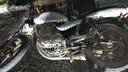 «Решается вопрос о возбуждении дела»: мотоцикл перевернулся на новосибирской дороге — в ДТП погибла <nobr class="_">19-летняя</nobr> девушка