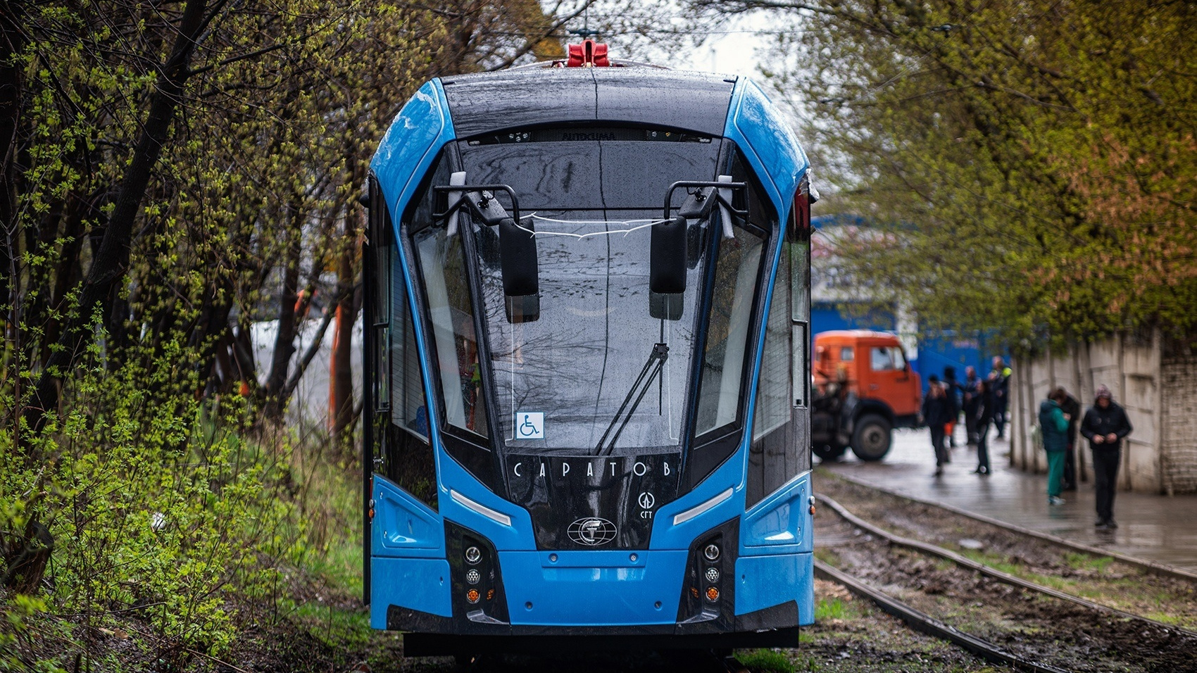 «Саратовгорэлектротранс» объявил тендер на покупку 15 двухсекционных трамваев