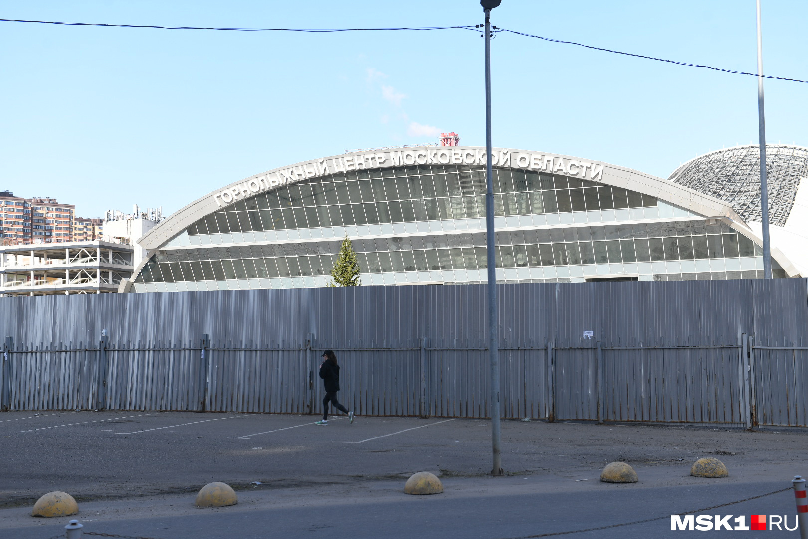 Снежком красногорск сносят. Арка Уэмбли. Уэмбли (район). Beijing workers Stadium. Уэмбли 1948.