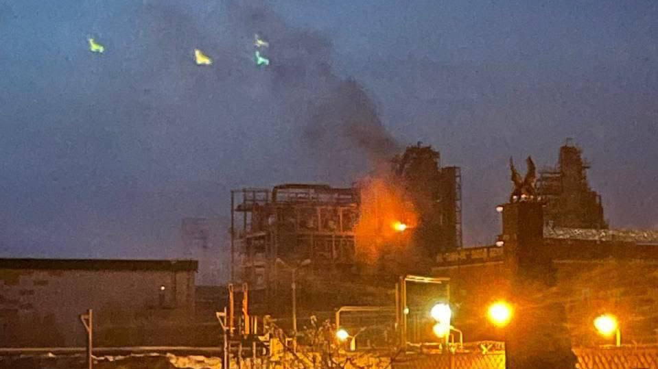 Дроны пытались атаковать нефтеперерабатывающий завод в Татарстане. Что об этом известно?