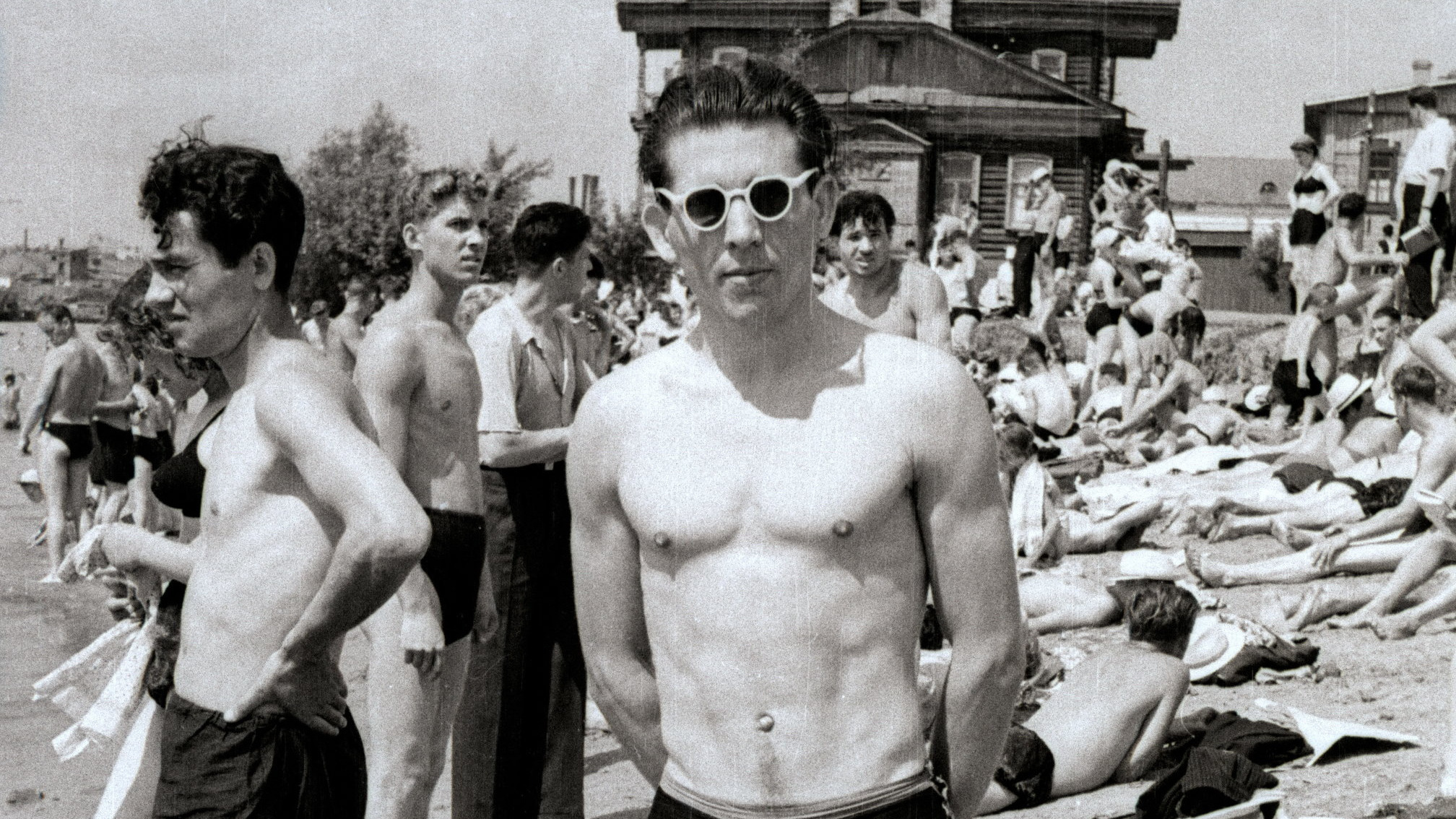 Пляжи из прошлого: как омичи отдыхали в жару в советские годы — рассматриваем архивные фото