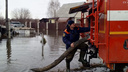 Воду откачивают помпами: сколько домов пострадало от паводка на Алтае и как борются со стихией