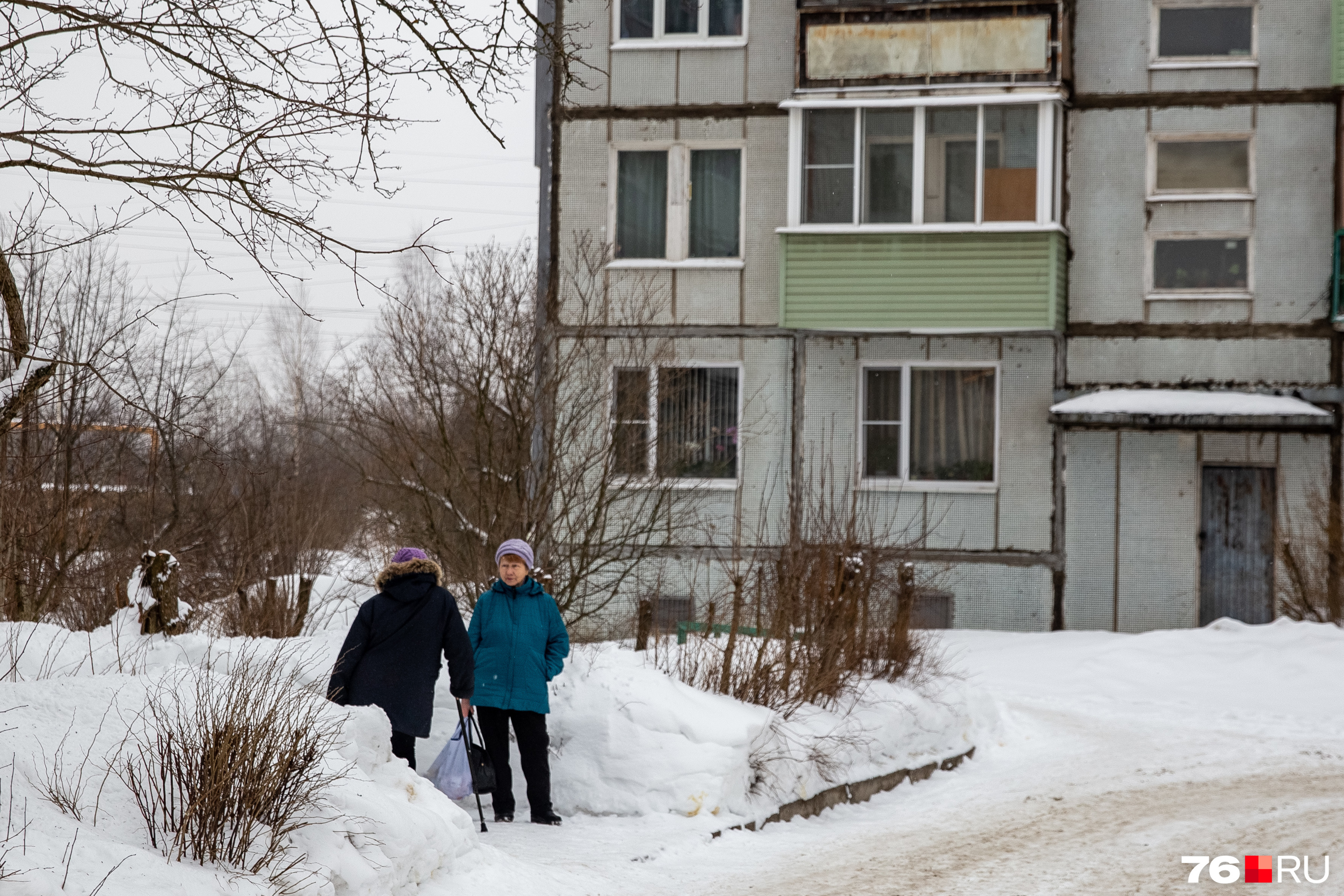 Привыкли уже»: как в Ярославле между кладбищем и промзоной живет крохотный  микрорайон | 19.02.2024 | Ярославль - БезФормата