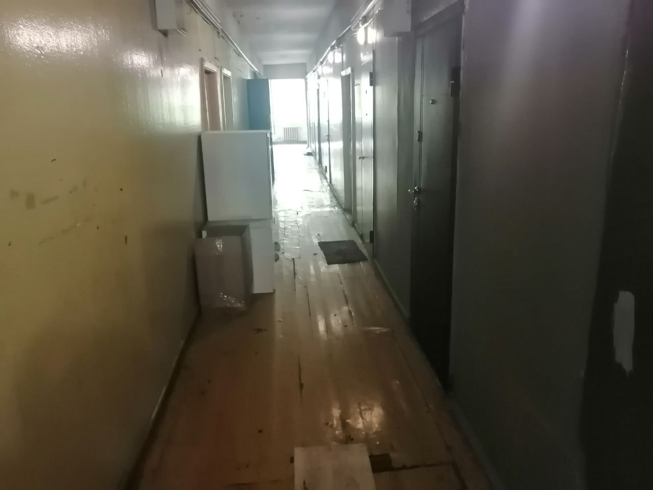 Система коридорная, на двадцать комнат один общий туалет