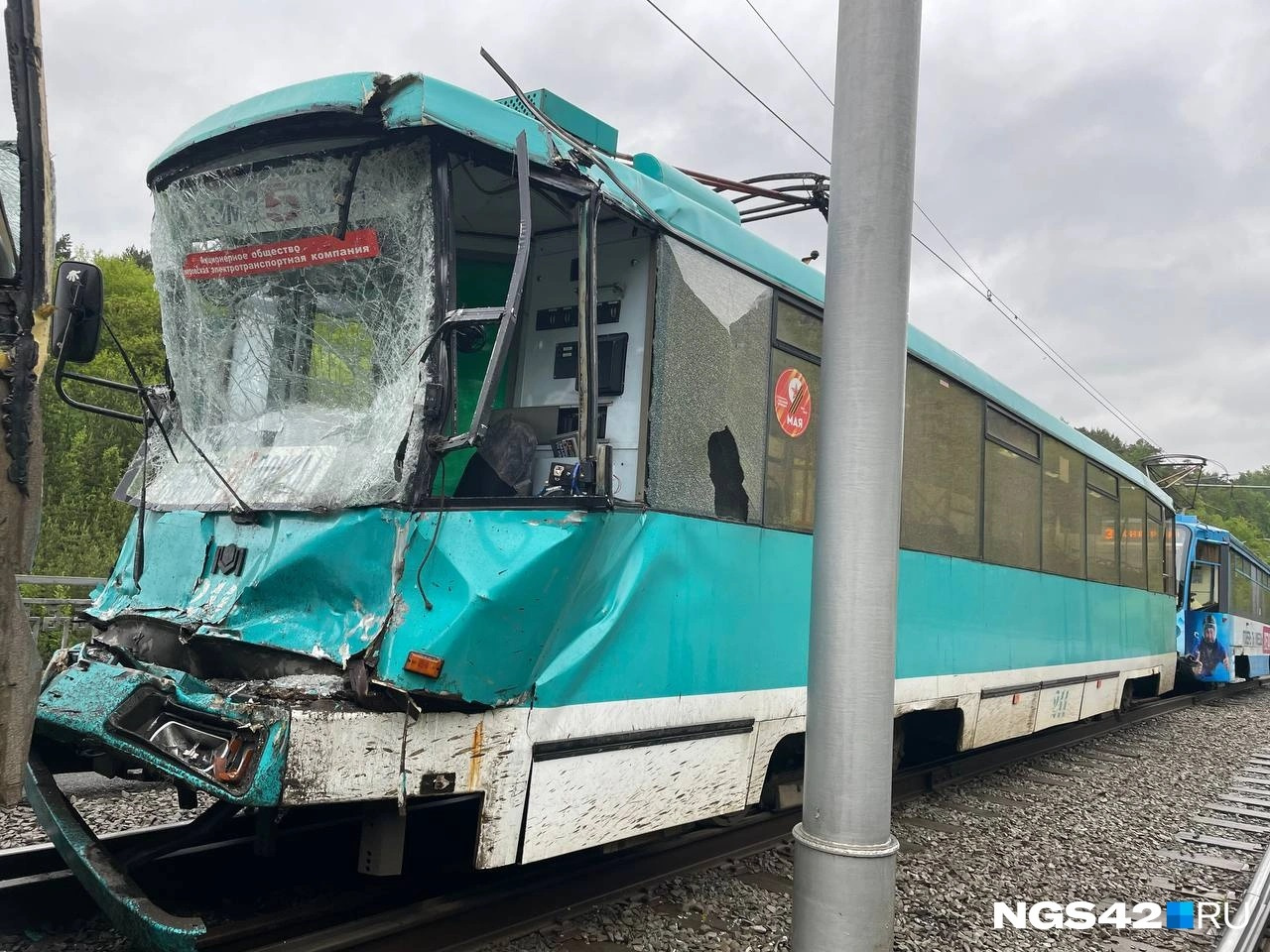 «Состояние не вызывает опасений»: водителя кемеровского трамвая, у которого отказали тормоза, выписали из стационара