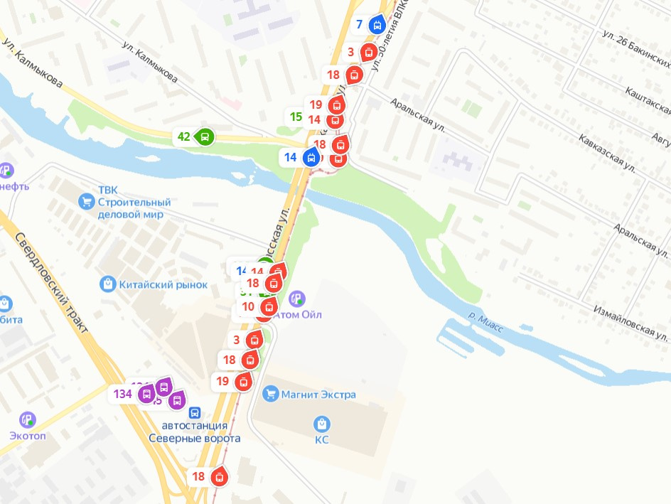 Система «Яндекс. Пробки» показывает скопление трамваев в районе торгового центра КС