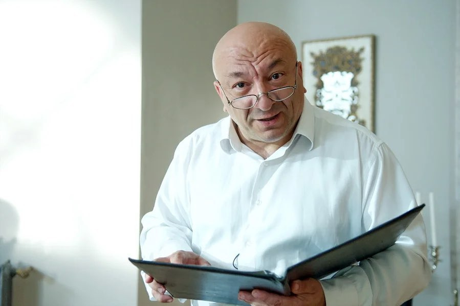 Богдасаров до сих пор снимается в российском кино — 7 сентября на экраны вышел фильм «Чоткар» с его участием