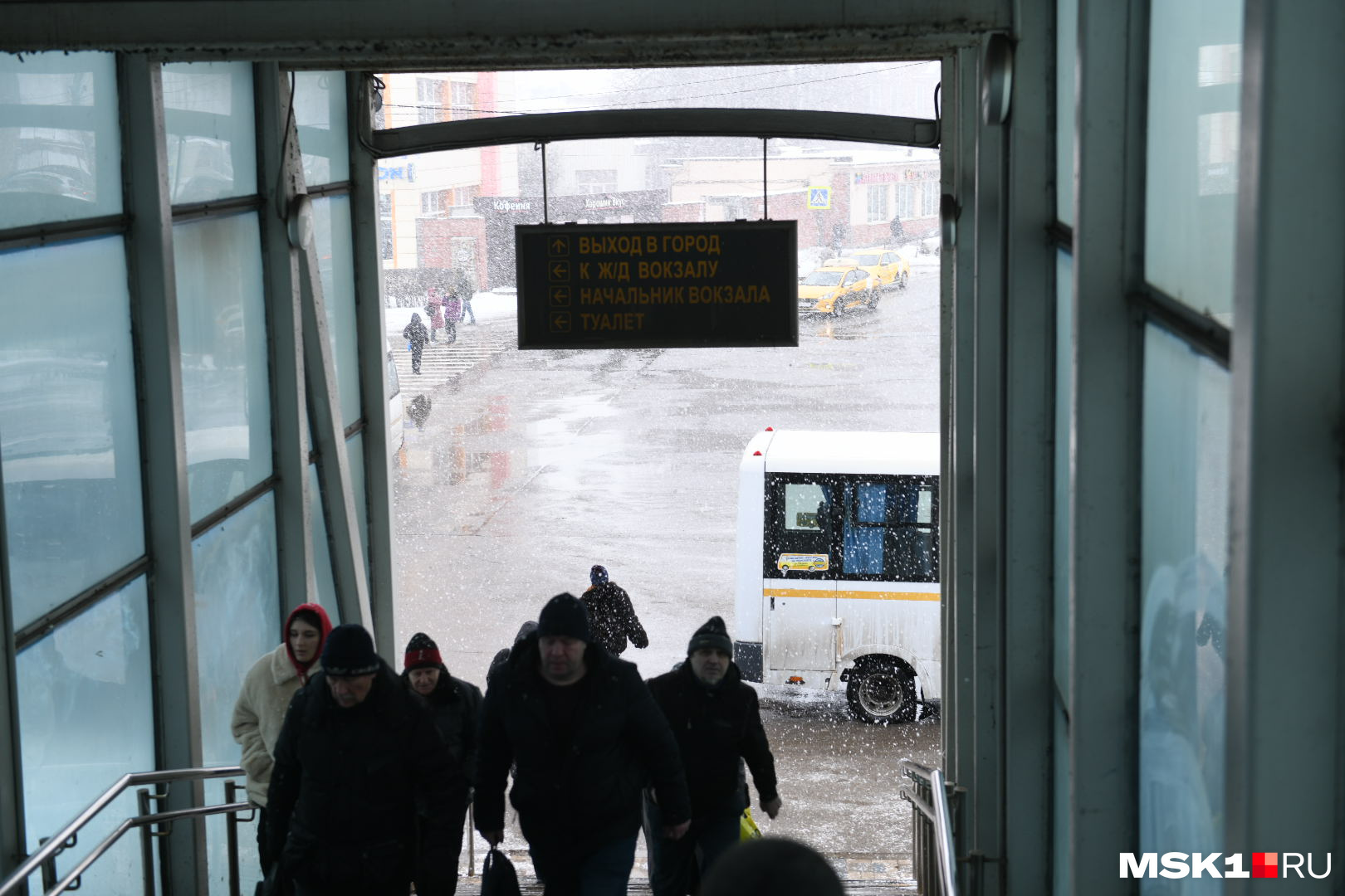 снежная москва. заснеженная москва фото. москва зимой мороз. 20-градусный мороз. морозы в москве когда закончатся январе 2024.