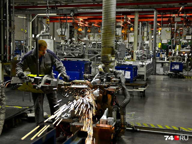 На заводе Volkswagen в Калуге кузова штамповали, варили, окрашивали — это и есть режим полного цикла