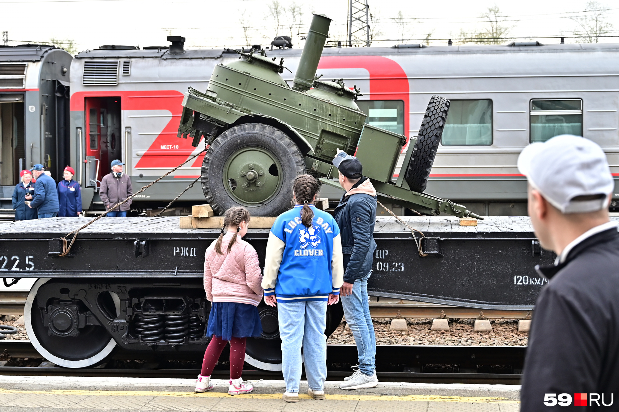 Ретропоезд «эшелон Победы». Эшелон Победы Пермь. Поезд эшелон Победы Пермь. Ретро поезд.