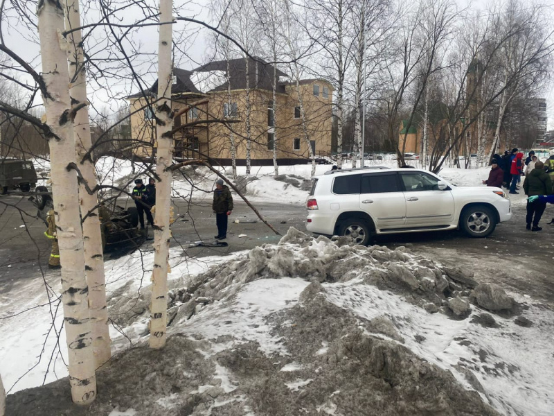 Пьяный водитель снес пешеходов на тротуаре и пустил машину кувыркаться в Томской области